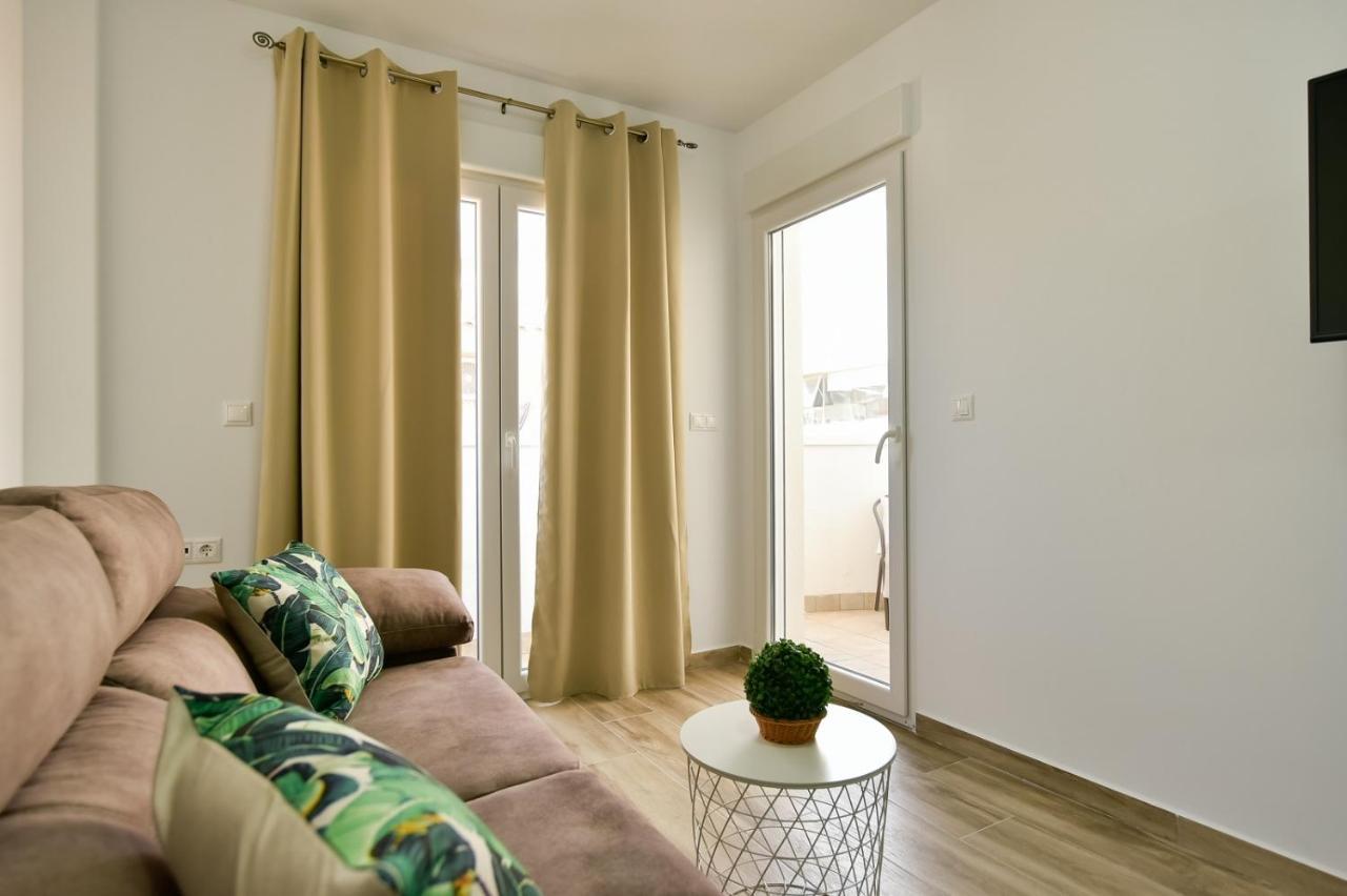 Cura Apartment *